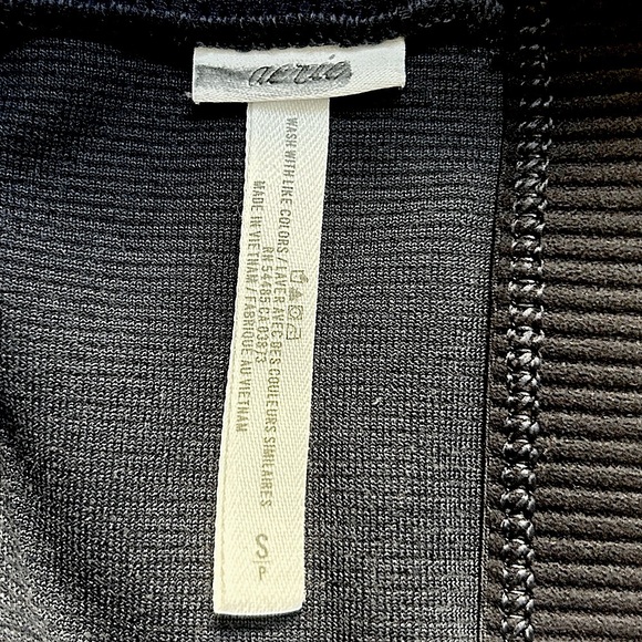 💖5 for $50💖AERIE Dark Blue Racerback Sports bra Velvety Ribbed High Neck - Picture 3 of 5